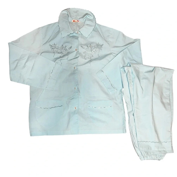 plum blossom Other - Vintage plum blossom turquoise blue embroidered pajama set